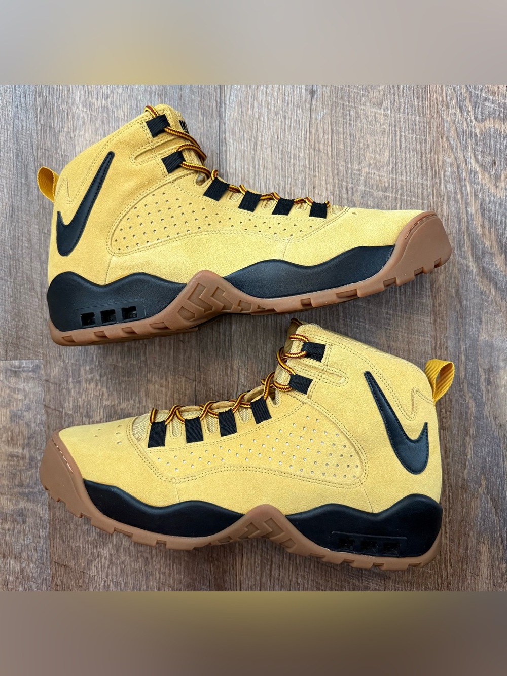 Nike Air Darwin Wheat Gold Brown Gum